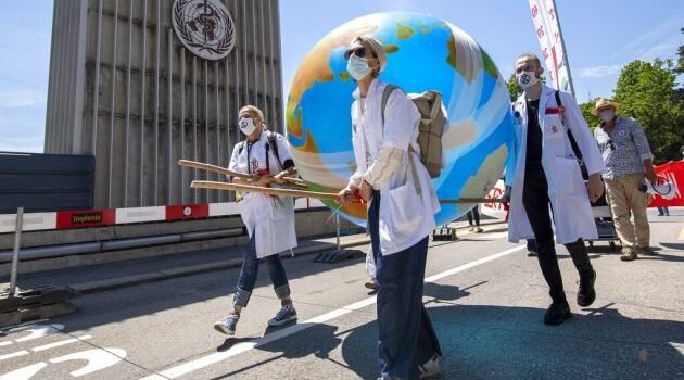 Medics march on World Health Organization Geneva