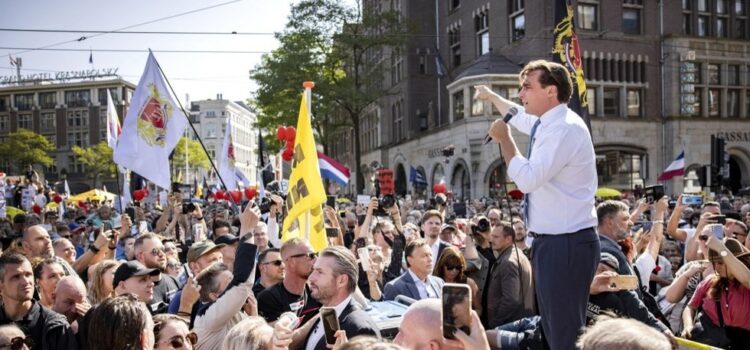 Tens of thousands march against vaccine passports in Amsterdam